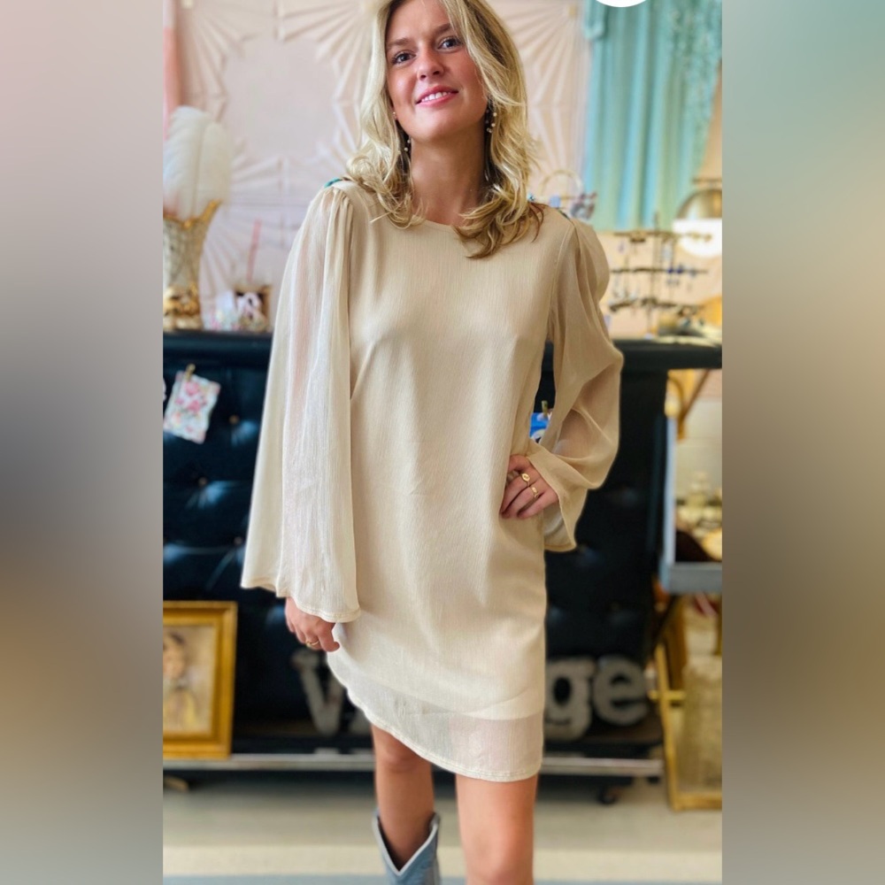 Judith March Gold Bell Sleeve Dress With Gorgeous Back Detail Size Large